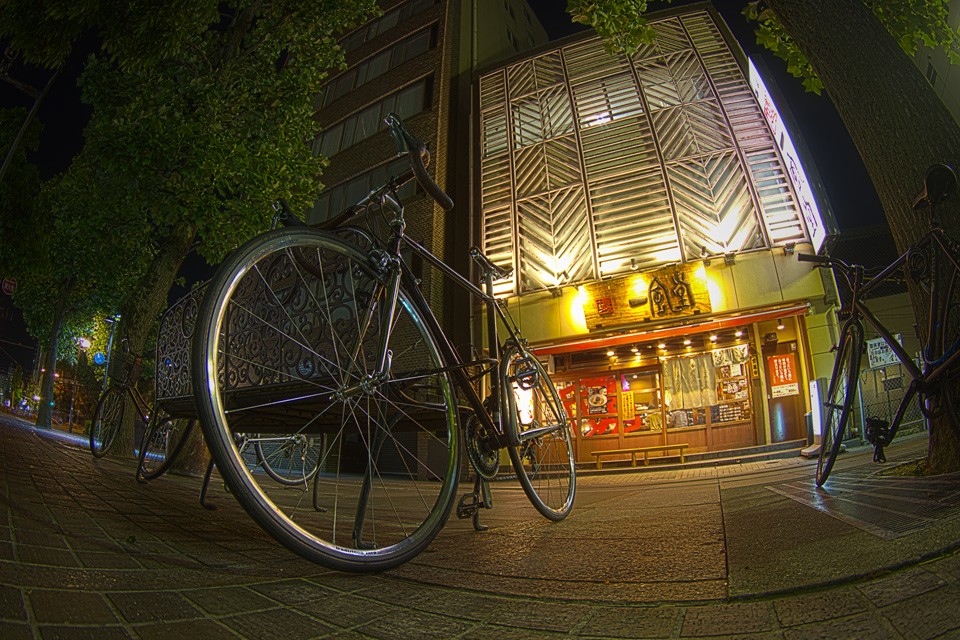 有名ラーメン店のロードバイク